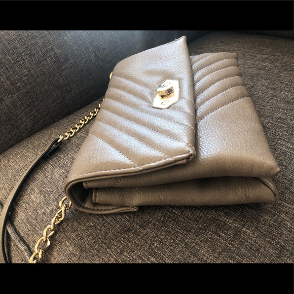 Steve Madden - Cross Body Handbag - Picture 5 of 8